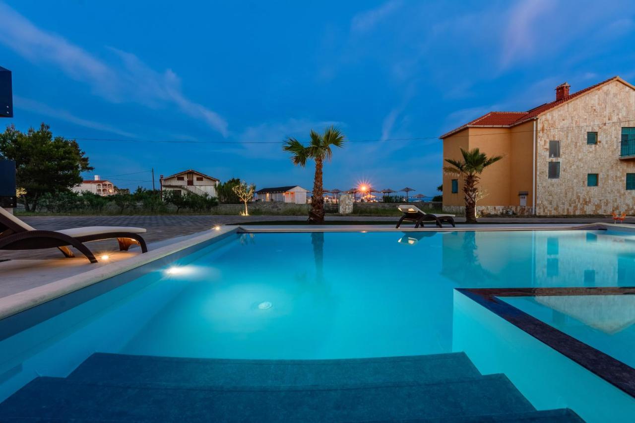 Resort Mirakul Vir Exterior photo
